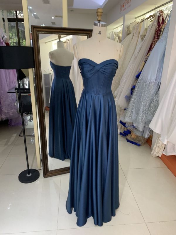 2025 Latest navy blue prom dress sexy slim pleat slit A-Line skirt lace up back boning design prom dress