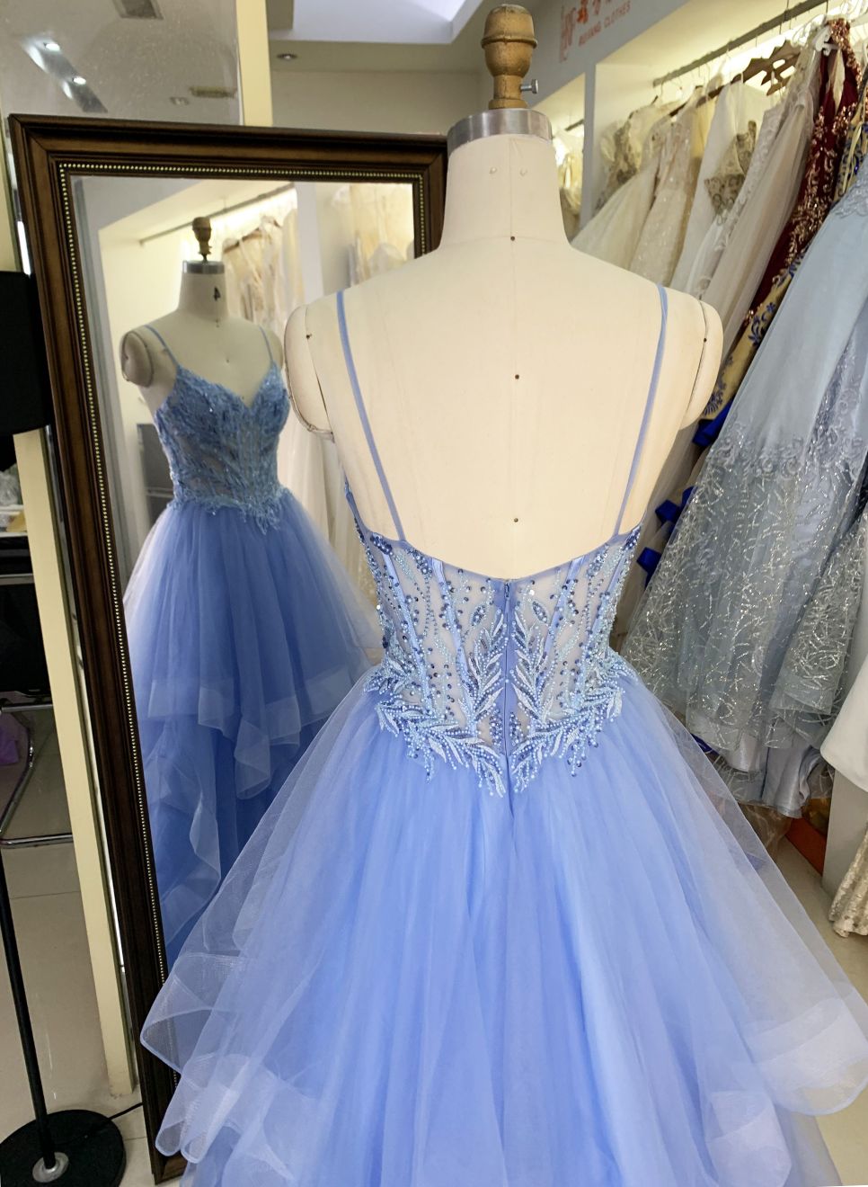 2025 wholesale corset dusty blue sleeveless embroidery beading ruffle tulle skirt A line prom evening dresses