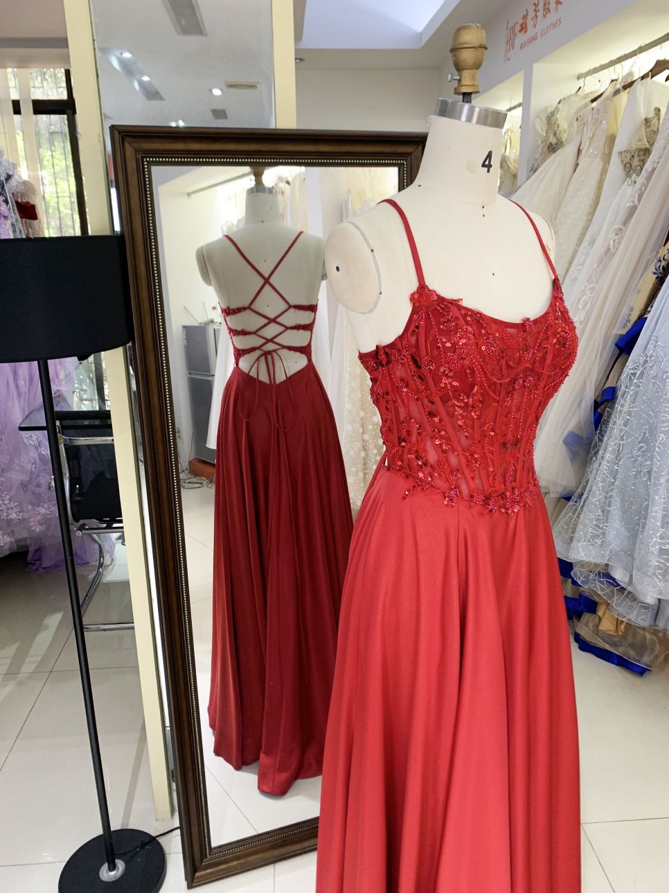 Wholesale red corset sleeveless embroidery sequin shiny satin lace up back A line prom bridesmaid dresses