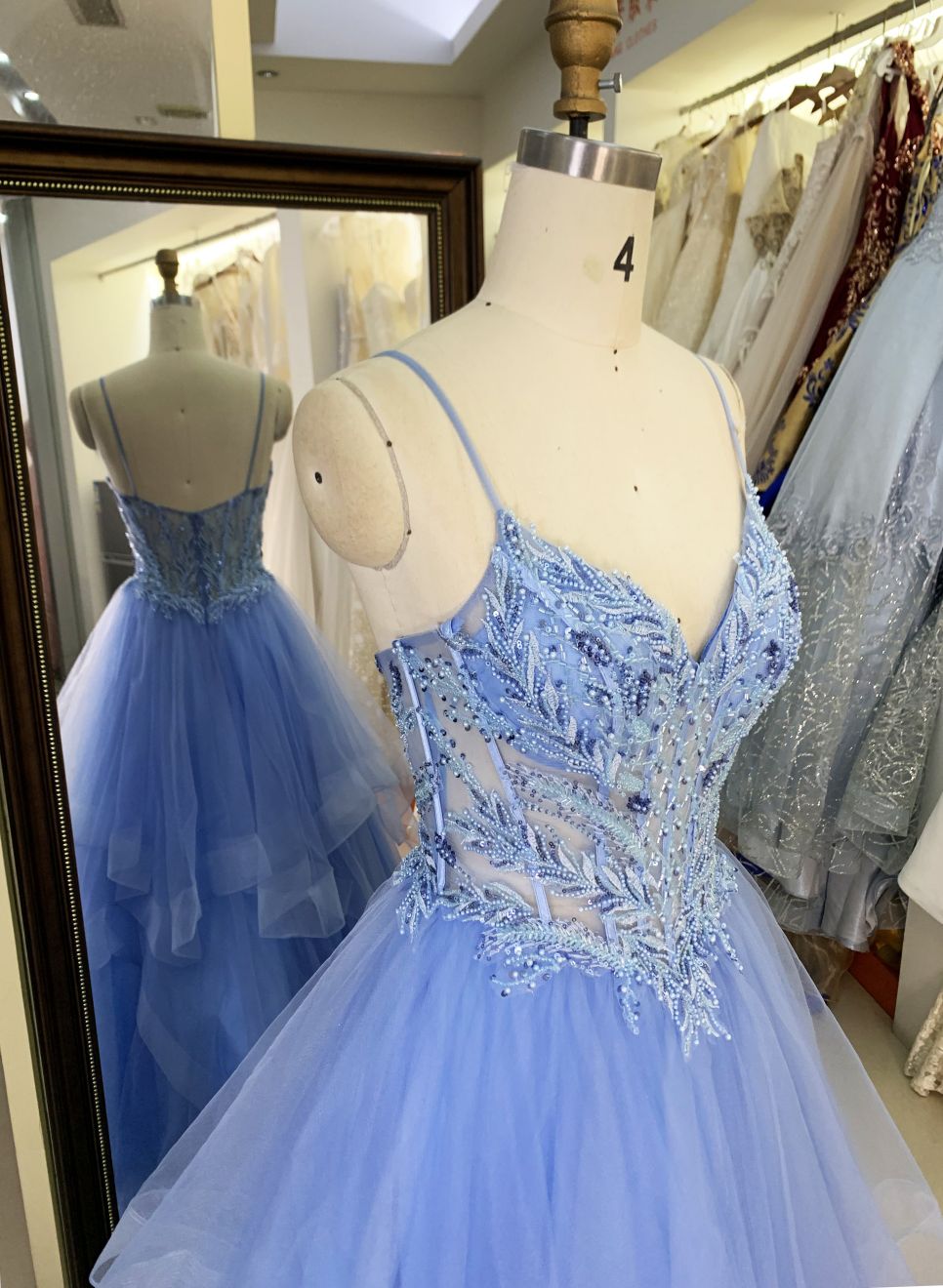 2025 wholesale corset dusty blue sleeveless embroidery beading ruffle tulle skirt A line prom evening dresses
