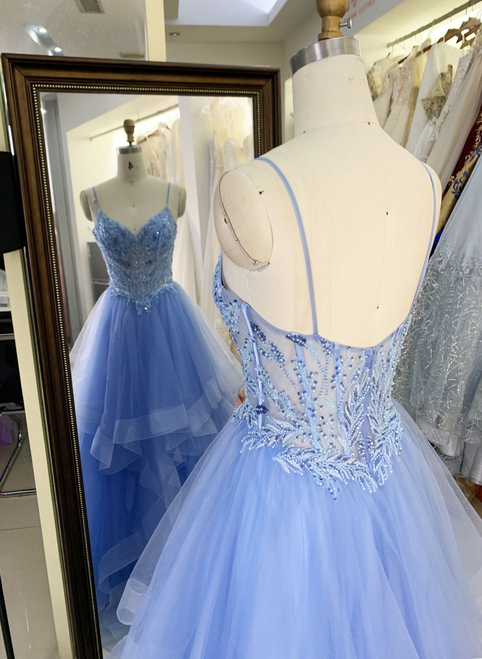 2025 wholesale corset dusty blue sleeveless embroidery beading ruffle tulle skirt A line prom evening dresses