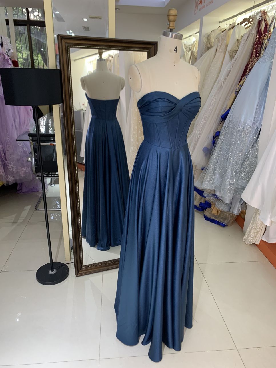 2025 Latest navy blue prom dress sexy slim pleat slit A-Line skirt lace up back boning design prom dress