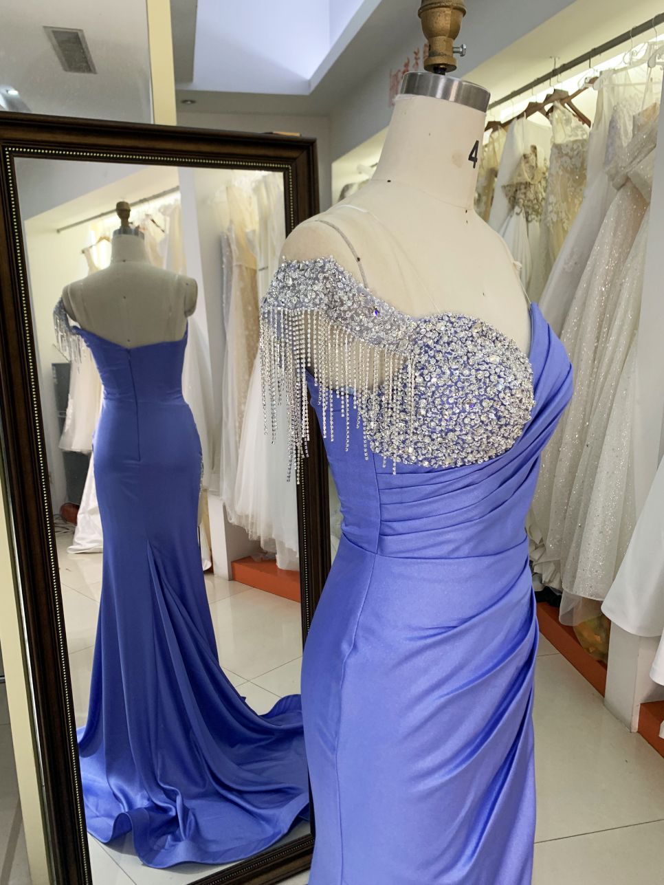 2025 wholesale dusty blue sleeveless beading tassels satin skirt mermaid prom evening dresses