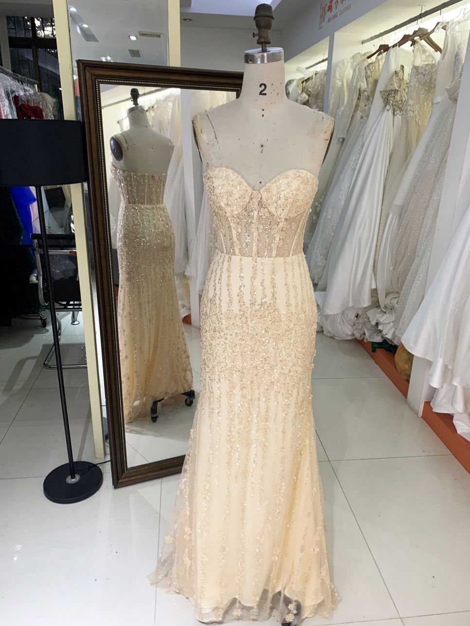 2025 New custom Sexy strapless Lace Embroidered Flower Tulle grey prom dresses party evening dress