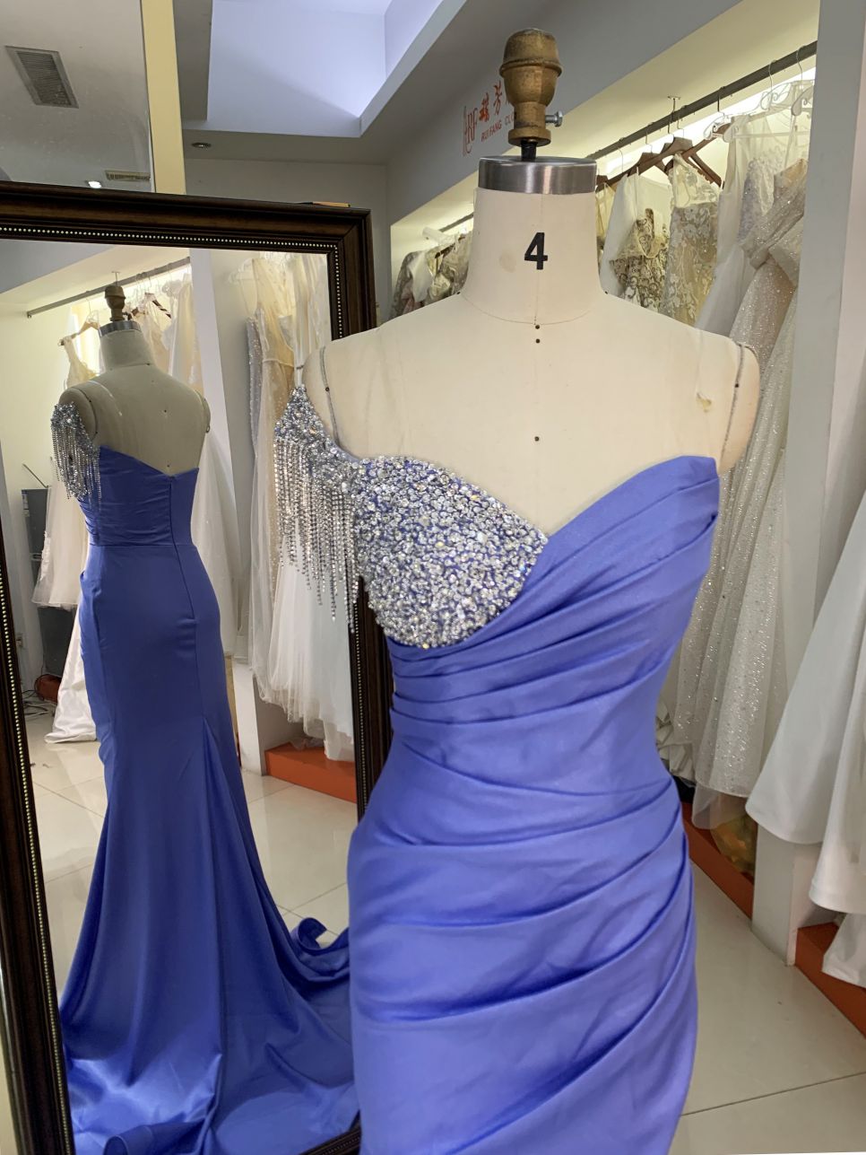 2025 wholesale dusty blue sleeveless beading tassels satin skirt mermaid prom evening dresses