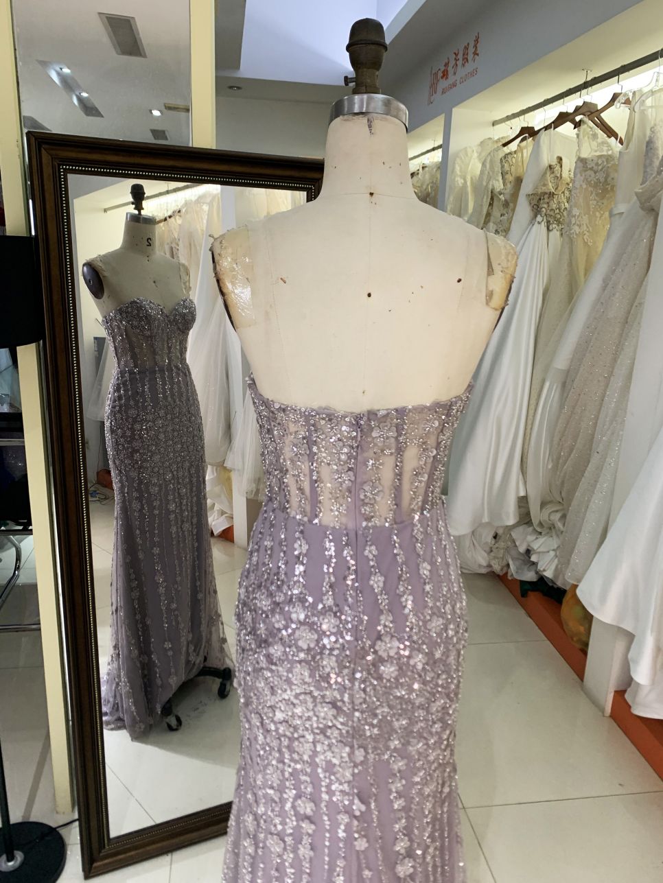 2025 New custom Sexy strapless Lace Embroidered Flower Tulle grey prom dresses party evening dress