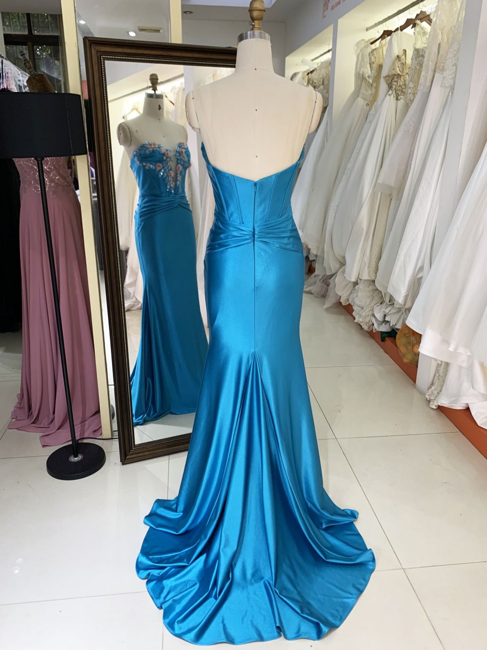 2025 Latest custom teal contrast color sexy deep V-neck satin evening dress women's slim fit slit mermaid prom dress