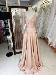 2025 wholesale sleeveless hand pleated champagne A line satin zipper up prom dresses