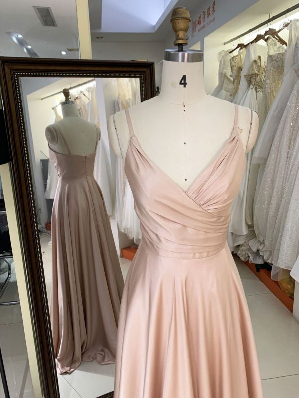 2025 wholesale sleeveless hand pleated champagne A line satin zipper up prom dresses