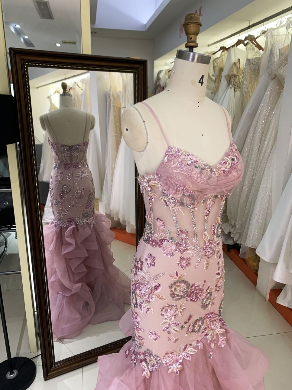 2025 Latest custom Luxurious sexy ruffle pleated dress satin fabric retro dress prom elegant for women