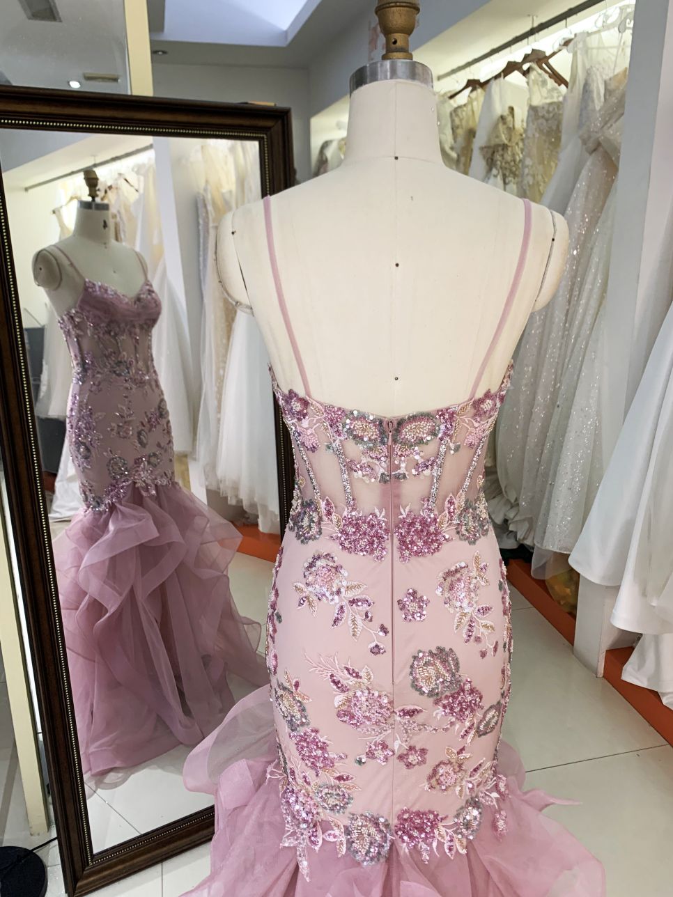 2025 Latest custom Luxurious sexy ruffle pleated dress satin fabric retro dress prom elegant for women