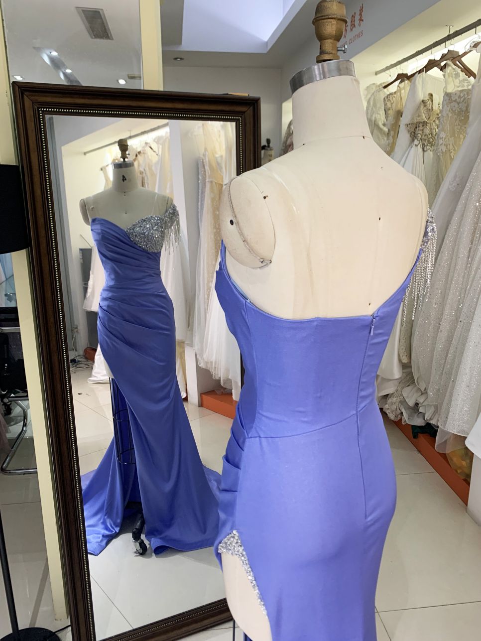 2025 wholesale dusty blue sleeveless beading tassels satin skirt mermaid prom evening dresses