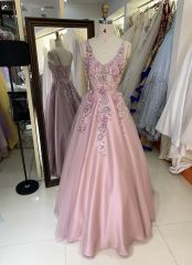 2025 New custom Sexy Sleeveless Lace Embroidered Flower Tulle ball gown skirt of prom dresses party evening dress