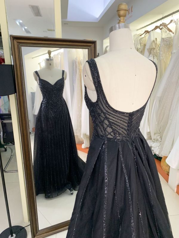2025 wholesale black sleeveless corset embellished beaded mermaid crystal fitted gown prom evening dresses with overskirt