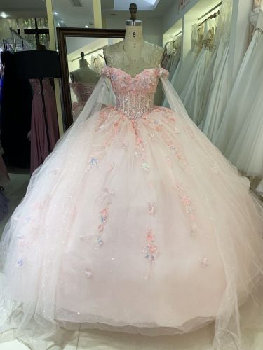New custom high quality latest 3D flowers lace embroidery dresses evening ball gowns pink quinceanera dress 2025