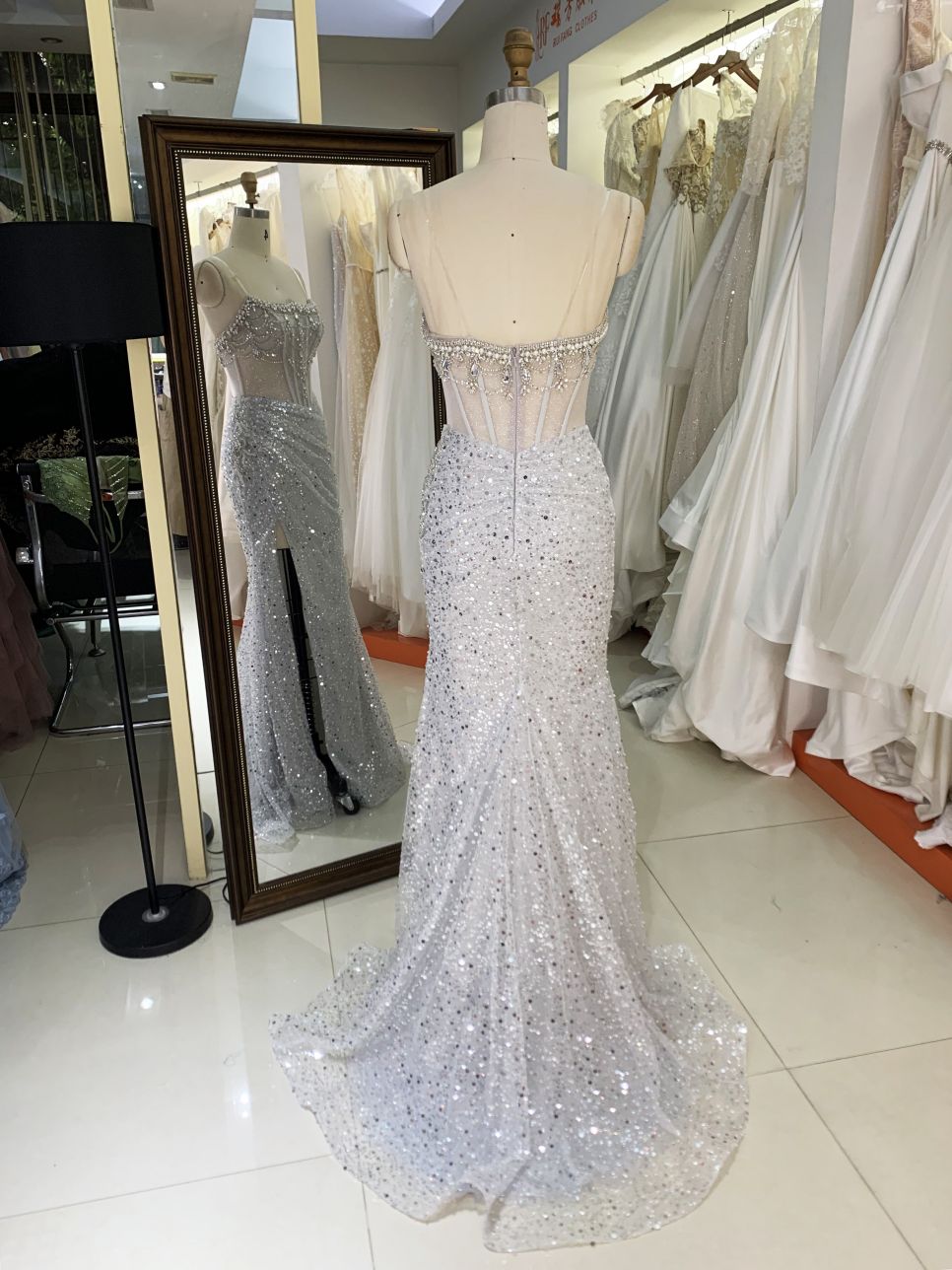 Latest custom crystal beading dress sequin fabric retro prom dress 2025 luxury elegant for women