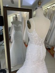2025 New V neck embroidery lace elegant mermaid bridal white 3d floral dresses for a wedding guest