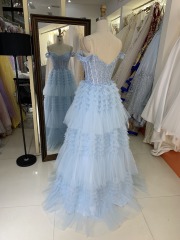 2025 Light blue off the shoulder lace embellished corset bodice princess ruffle tulle formal black tie prom dresses