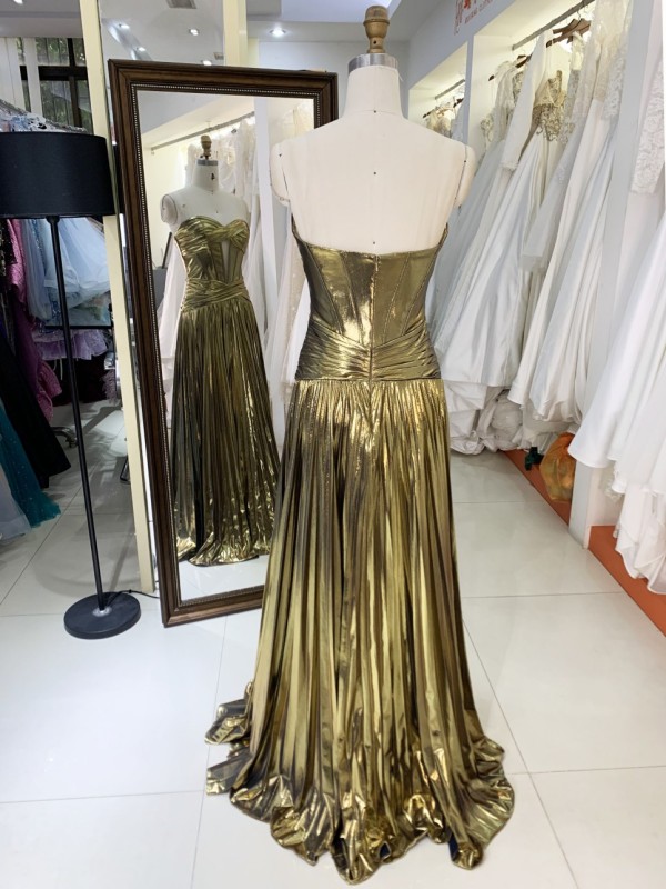 2025 New custom elegant women's pleat sleeveless back strap glitter gold A-Line Skirt prom dress for girl