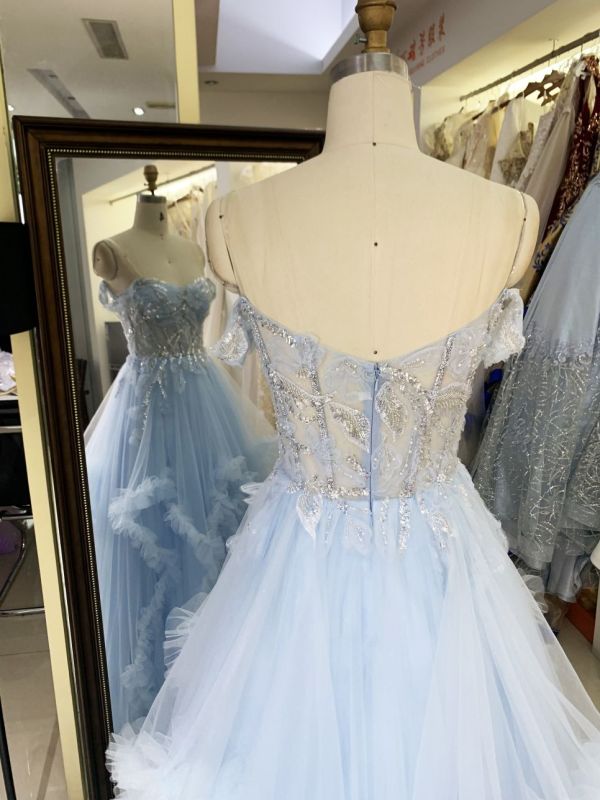 2025 light blue off the shoulder lace embellished corset bodice tulle formal princess ruffle prom dresses