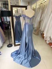 2025 smoky blue off the shoulder lace embellished corset bodice hand pleated satin over skirt formal black tie prom dresses