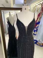 2025 wholesale black sleeveless mermaid crystal beading embellished fitted gown prom evening dresses with feathers
