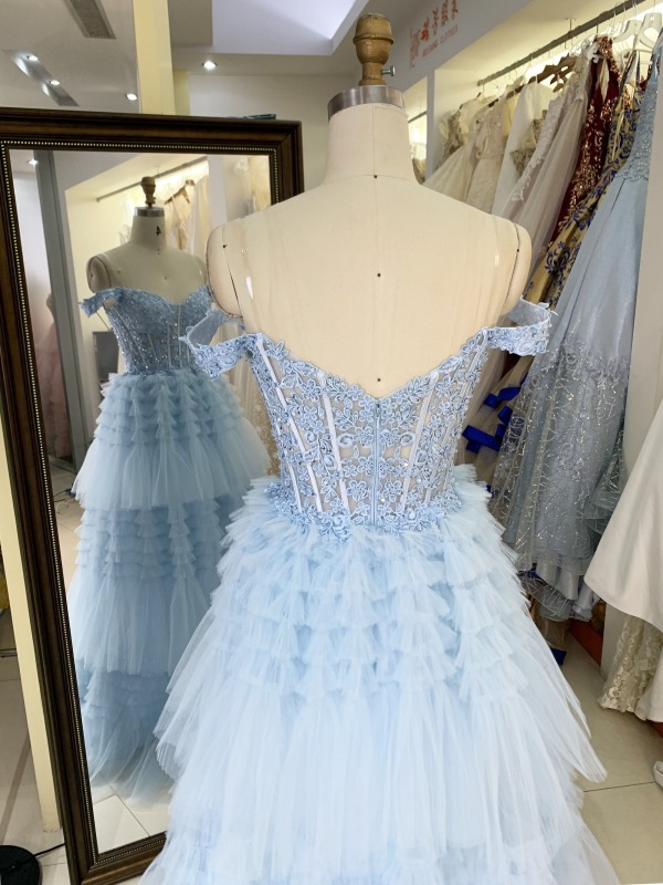 2025 Light blue off the shoulder lace embellished corset bodice princess ruffle tulle formal black tie prom dresses