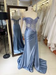 2025 smoky blue off the shoulder lace embellished corset bodice hand pleated satin over skirt formal black tie prom dresses