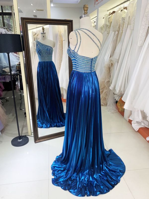 2025 New elegant glitter blue one shoulder crystal embellished gown satin fabric floor-length prom dress for women
