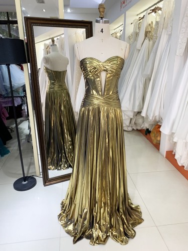 2025 New custom elegant women's pleat sleeveless back strap glitter gold A-Line Skirt prom dress for girl