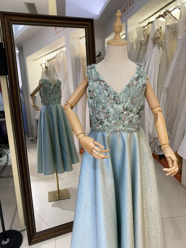 2025 green sleeveless embroidery beading A line lace up back children short evening shiny satin flower girls dresses
