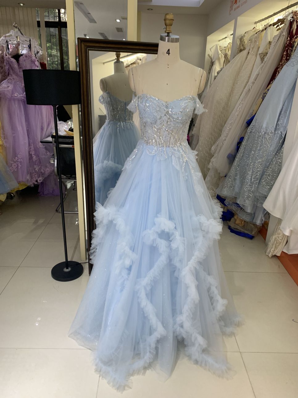 2025 light blue off the shoulder lace embellished corset bodice tulle formal princess ruffle prom dresses