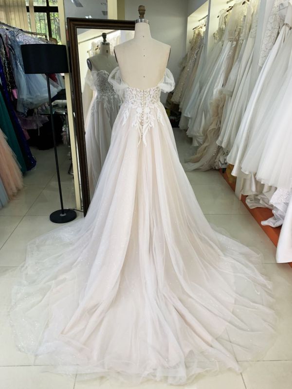 2025 Shiny bridal colorful lining deep V-neck off shoulder sleeveless Spaghetti Strap sexy lace embroidery wedding dress
