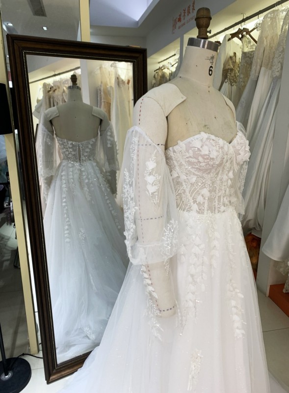 2025 New elegant wedding dresses A line long sleeve lace flowers bridal wedding dress tulle net formal guest ladies