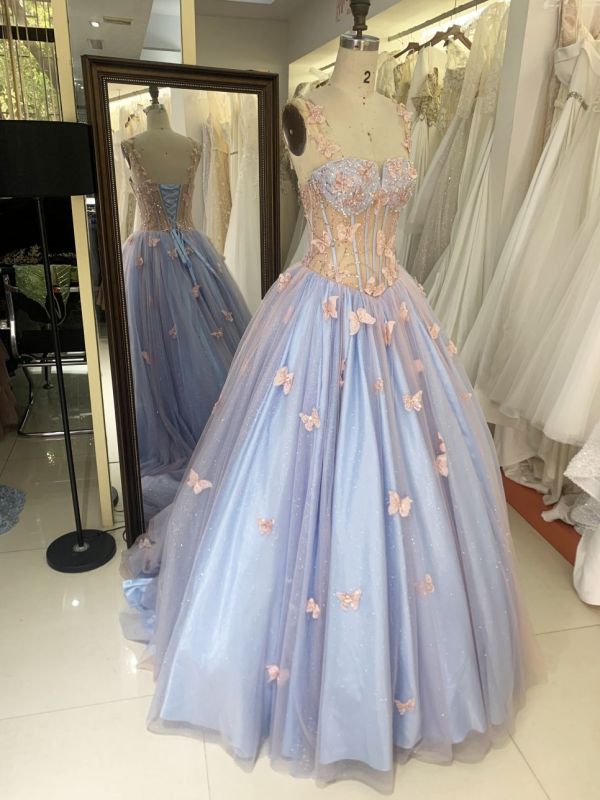 2025 New sky blue 3d butterfly sweetheart boning quinceanera dresses 15 ball dress for young girl