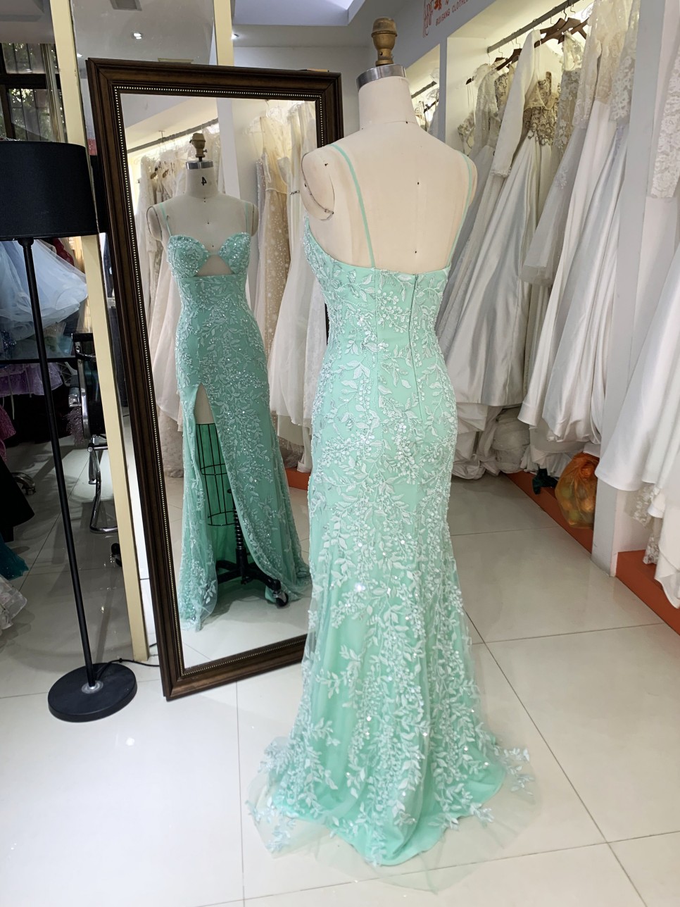 2025 New embroidered lace mint elegant and sexy dress for women luxurious party ladies simple prom night dress