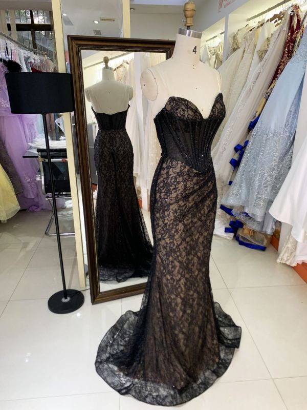 Crystal embellished gown luxury long contract color evening dress black lace custom prom dress 2025