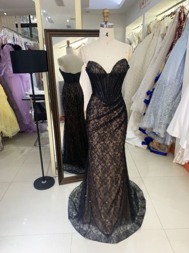 Crystal embellished gown luxury long contract color evening dress black lace custom prom dress 2025
