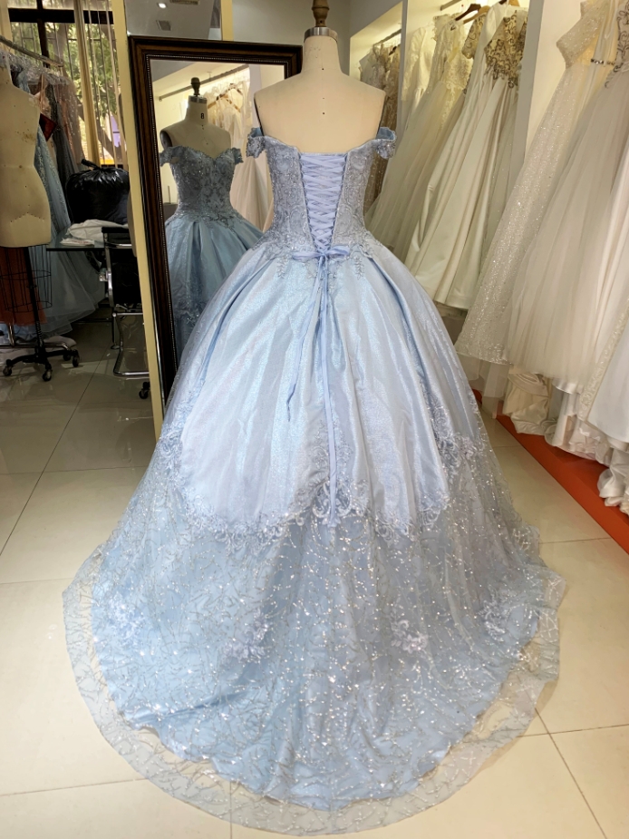 2025 New custom high quality latest 3D flowers lace hot-selling light blue ball gown fashionable quinceanera dress