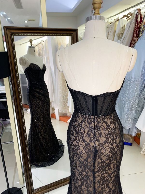 Crystal embellished gown luxury long contract color evening dress black lace custom prom dress 2025