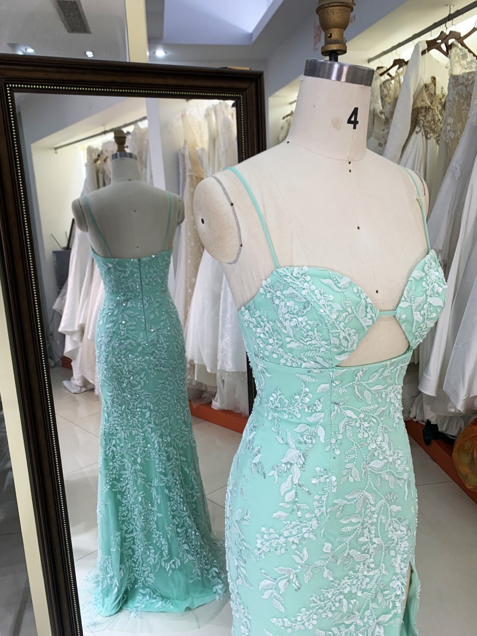 2025 New embroidered lace mint elegant and sexy dress for women luxurious party ladies simple prom night dress