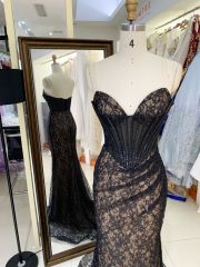 Crystal embellished gown luxury long contract color evening dress black lace custom prom dress 2025