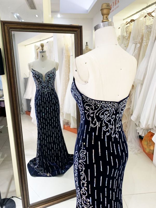 High Quality America wholesale Elegant Ladies Slim Embroidery velvet hot fixed stone evening dress elegant prom 2025