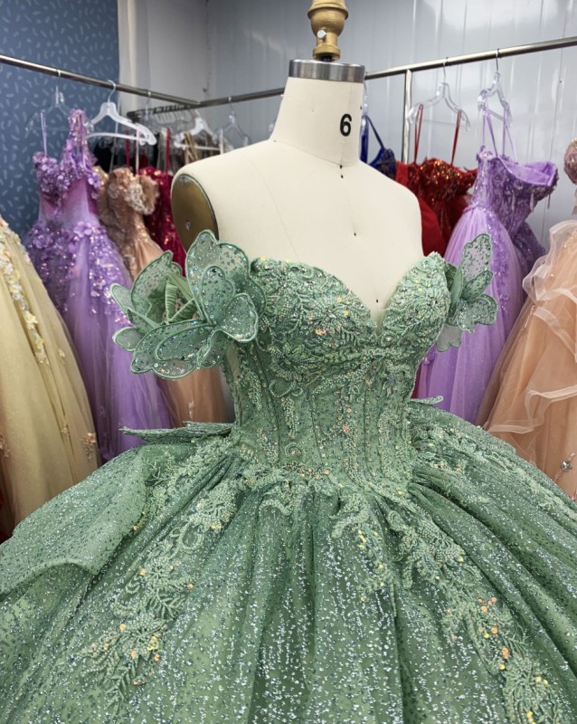 Quinceanera Luxury Beaded Glitter Embroidered Flower Ball Gown Prom Dress Sweetheart Quinceanera Dress 2025