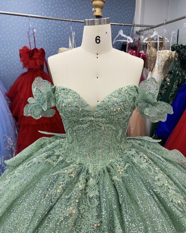 Quinceanera Luxury Beaded Glitter Embroidered Flower Ball Gown Prom Dress Sweetheart Quinceanera Dress 2025