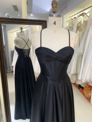 2025 Latest custom black prom dress sexy sleeveless slim pleated A-Line skirt lace up back boning design prom dress