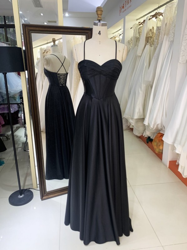 2025 Latest custom black prom dress sexy sleeveless slim pleated A-Line skirt lace up back boning design prom dress