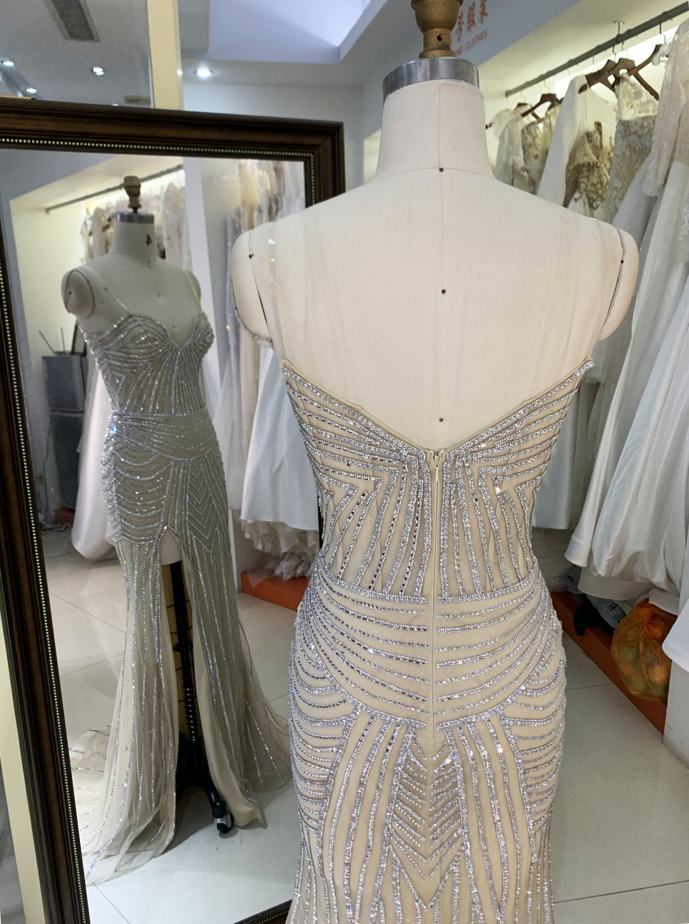 2025 New fashion chic design champagne crystal embellished gown corset strapless high slit evening dress prom mermaid dress