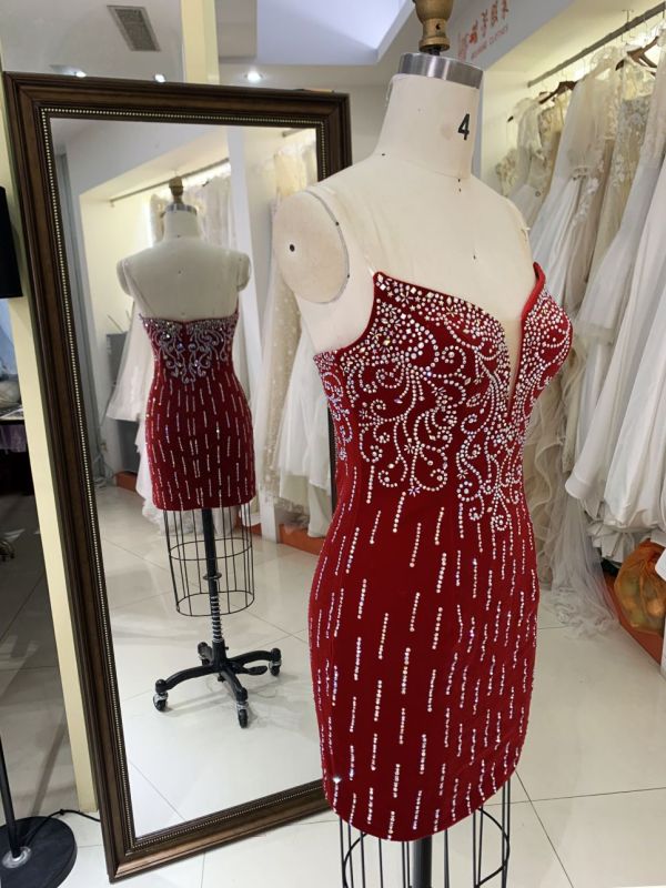 2025 New custom sexy red crystal hot fixed stone deep V-neck mini tight skirt women's sleeveless backless slim homecoming dress