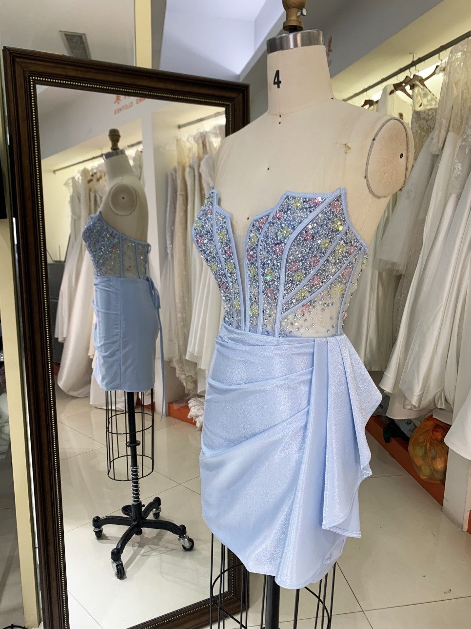 2025 New satin homecoming dress floral dresses for girls wholesale Beading Sequin Lace Back prom evening dresses